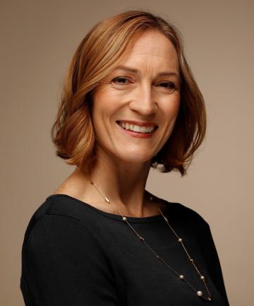 Laura Veldkamp Profile